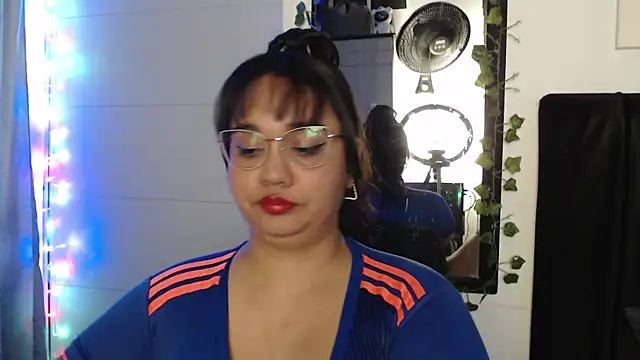 Snapshot of Alezapark chatting on 06-20-26, 01:14 Alezapark online show from 06-20-26, 01:14