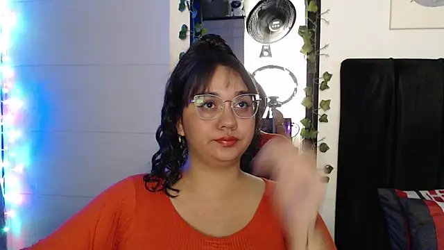 Snapshot of Alezapark chatting on 06-22-26, 05:04 Alezapark online show from 06-22-26, 05:04