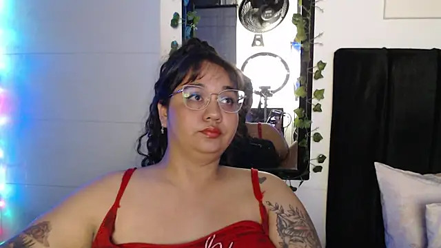 Snapshot of Alezapark chatting on 06-29-26, 10:15 Alezapark online show from 06-29-26, 10:15
