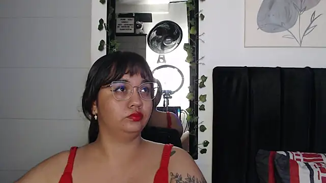 Snapshot of Alezapark chatting on 07-23-26, 03:04 Alezapark online show from 07-23-26, 03:04