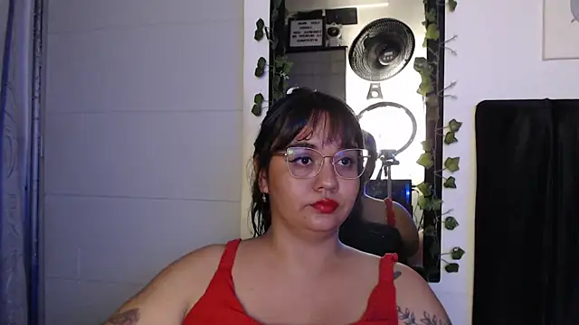 Snapshot of Alezapark chatting on 07-29-26, 02:10 Alezapark online show from 07-29-26, 02:10