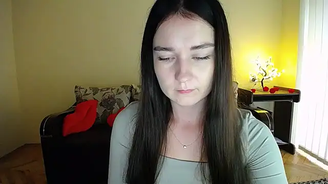 Pretty shy online show from 07-08-26, 08:41