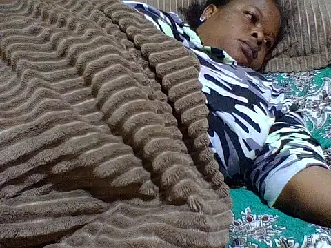 zoey10 online show from 11-13-25, 06:01