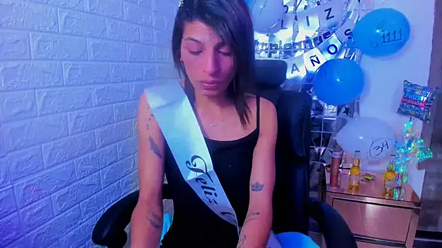 Snapshot of ImCrazzy chatting on 10-28-25, 02:53 ImCrazzy online show from 10-28-25, 02:53