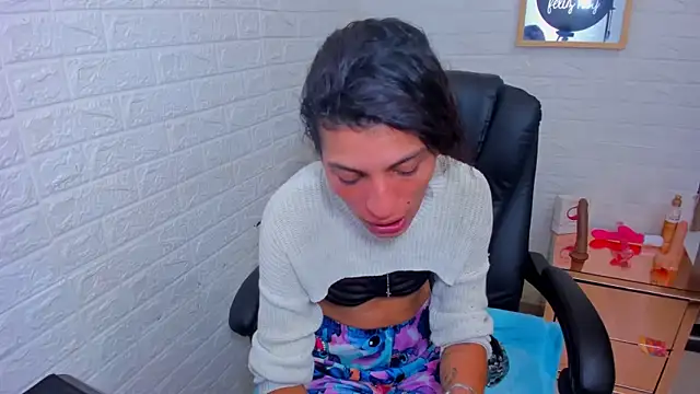 Snapshot of ImCrazzy chatting on 03-06-26, 03:52 ImCrazzy online show from 03-06-26, 03:52