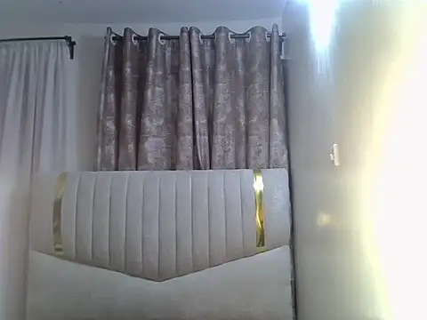 Snapshot of pretty_hearty chatting on 04-15-26, 12:50 pretty hearty online show from 04-15-26, 12:50