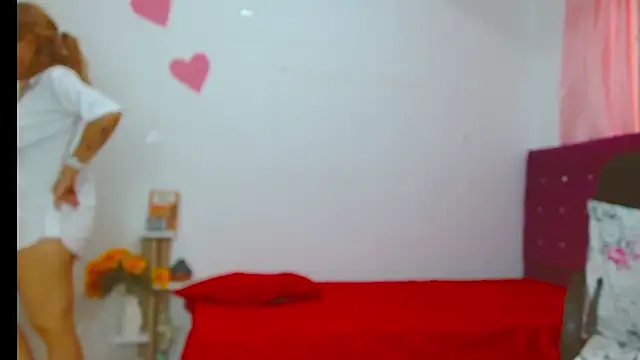 Snapshot of chantalsemenova1 chatting on 07-16-26, 04:46 chantalsemenova1 online show from 07-16-26, 04:46