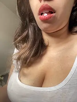 farah-36 online show from 12-20-24, 03:31