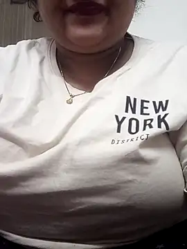 smile pretty online show from 12-05-24, 07:28