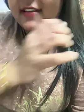 smile pretty online show from 02-25-25, 12:03