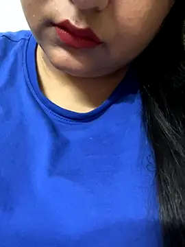 smile pretty online show from 10-17-25, 07:05