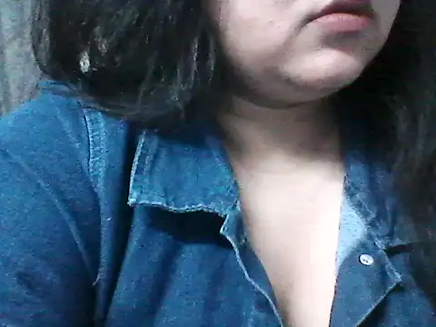 smile pretty online show from 04-14-26, 06:25