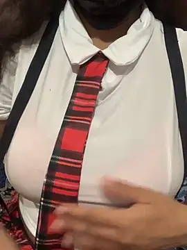 hottiess69 online show from 10-05-25, 04:49