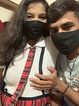 hottiess69 online show from 11-02-25, 05:21