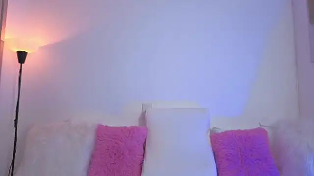 Cristel Boom online show from 03-31-26, 02:06