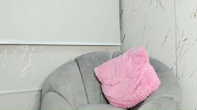 Ricardogo19 online show from 05-14-26, 02:02