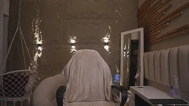 Logan Varela online show from 03-15-26, 02:01