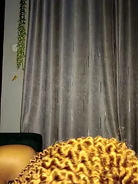 Snapshot of C-yoyo chatting on 03-21-26, 09:51 C-yoyo online show from 03-21-26, 09:51