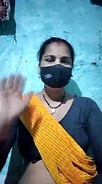 Snapshot of Hey_Ziya chatting on 02-17-25, 08:26 Hey Ziya online show from 02-17-25, 08:26