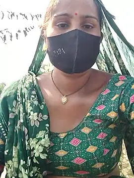 Snapshot of Hey_Ziya chatting on 10-15-25, 04:23 Hey Ziya online show from 10-15-25, 04:23