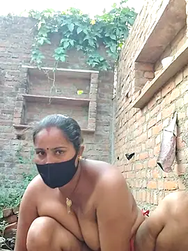 Snapshot of Hey_Ziya chatting on 10-17-25, 02:48 Hey Ziya online show from 10-17-25, 02:48