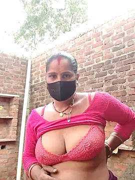 Snapshot of Hey_Ziya chatting on 02-21-26, 10:16 Hey Ziya online show from 02-21-26, 10:16