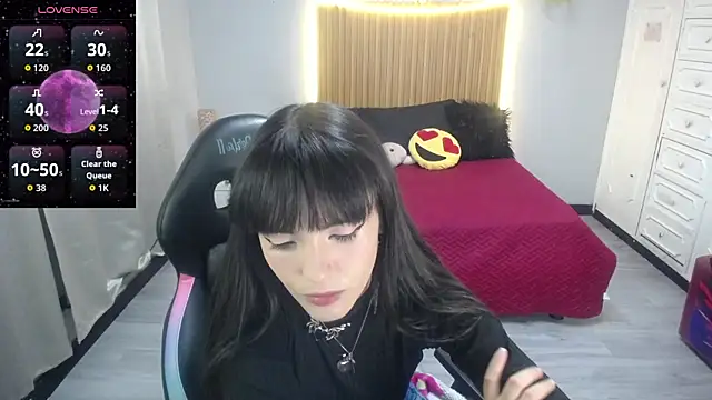 Snapshot of sailor_moon07 chatting on 07-09-26, 04:16 sailor moon07 online show from 07-09-26, 04:16