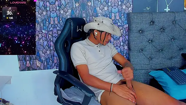 dominic smith  online show from 01-25-25, 07:28