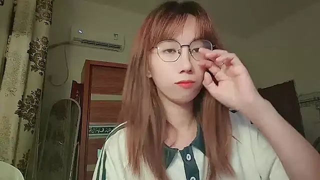 Lili 666 online show from 05-18-26, 05:19