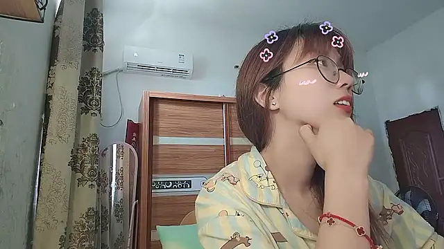 Lili 666 online show from 05-25-26, 05:57