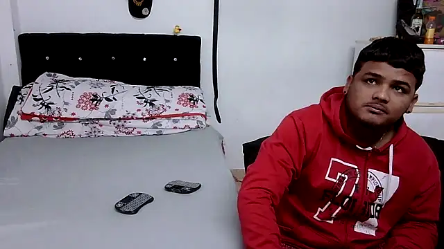 Boycuriousxxx online show from 03-26-26, 10:32