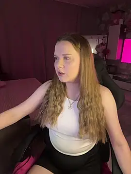 Snapshot of Lexi_noah chatting on 06-19-26, 08:45 Lexi noah online show from 06-19-26, 08:45