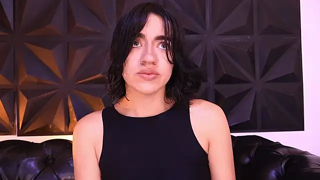 KasiaNoir  online show from 03-12-26, 12:33