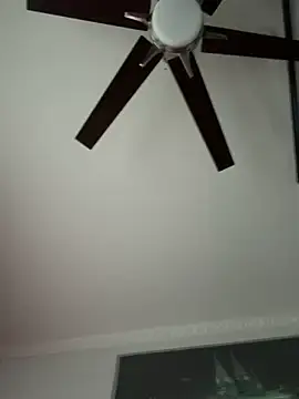 Hornyblond Bella online show from 03-18-26, 04:54