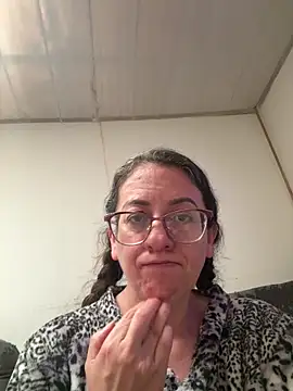 Snapshot of miss_hanna07 chatting on 03-05-26, 02:35 miss hanna07 online show from 03-05-26, 02:35