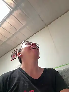 Snapshot of miss_hanna07 chatting on 03-14-26, 03:28 miss hanna07 online show from 03-14-26, 03:28