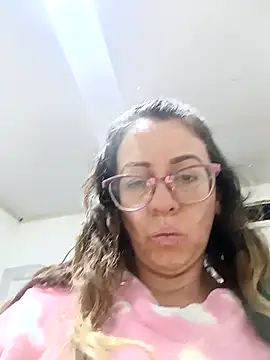 Snapshot of miss_hanna07 chatting on 04-01-26, 04:35 miss hanna07 online show from 04-01-26, 04:35