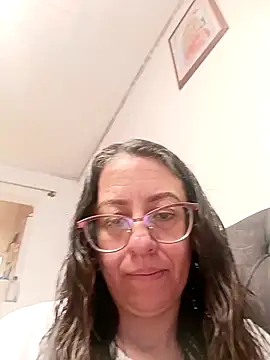 Snapshot of miss_hanna07 chatting on 04-04-26, 03:09 miss hanna07 online show from 04-04-26, 03:09