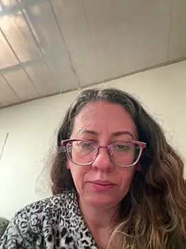 Snapshot of miss_hanna07 chatting on 04-06-26, 02:29 miss hanna07 online show from 04-06-26, 02:29