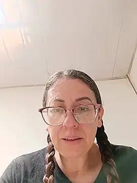 Snapshot of miss_hanna07 chatting on 07-10-26, 04:53 miss hanna07 online show from 07-10-26, 04:53