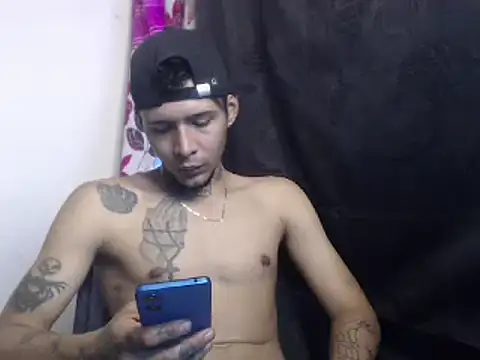 RickyGrey77 online show from 12-02-24, 04:42