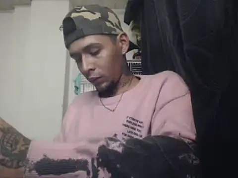 RickyGrey77 online show from 01-04-25, 01:52