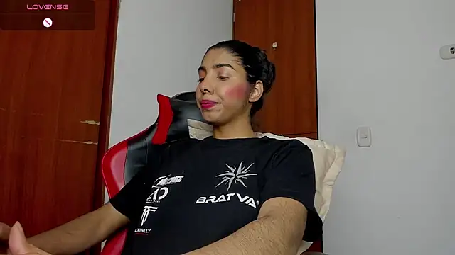 jasmine bunny  online show from 04-30-26, 10:36