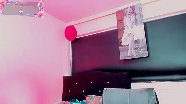 Kendall hornyy online show from 07-09-26, 08:35