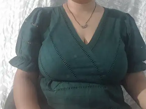 cute-priy online show from 05-03-26, 04:29