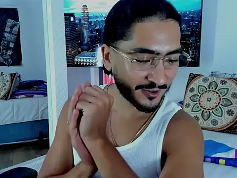 Snapshot of david__johnson372 chatting on 02-25-26, 01:26 david johnson372 online show from 02-25-26, 01:26