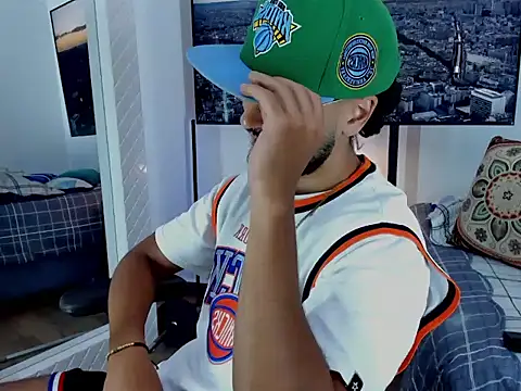 Snapshot of david__johnson372 chatting on 03-12-26, 02:18 david johnson372 online show from 03-12-26, 02:18