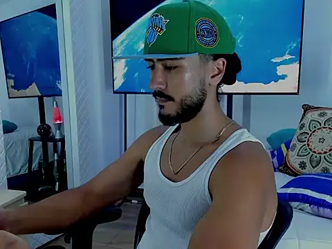 Snapshot of david__johnson372 chatting on 04-16-26, 01:17 david johnson372 online show from 04-16-26, 01:17