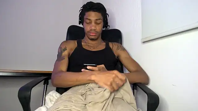 Skinnyblackman online show from 05-19-26, 05:14