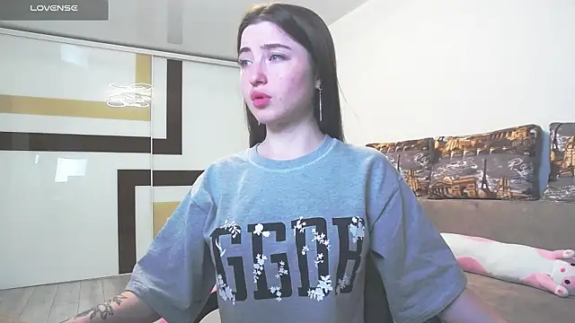 Luxuryalma online show from 06-01-26, 06:42